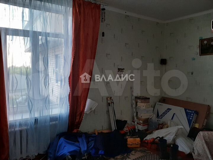 Комната 46 м² в 1-к., 1/5 эт.