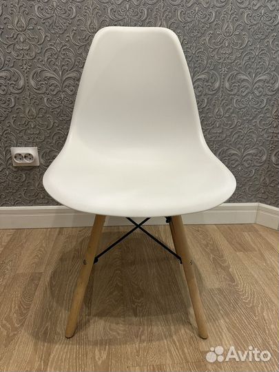 Стул копия eames, белый