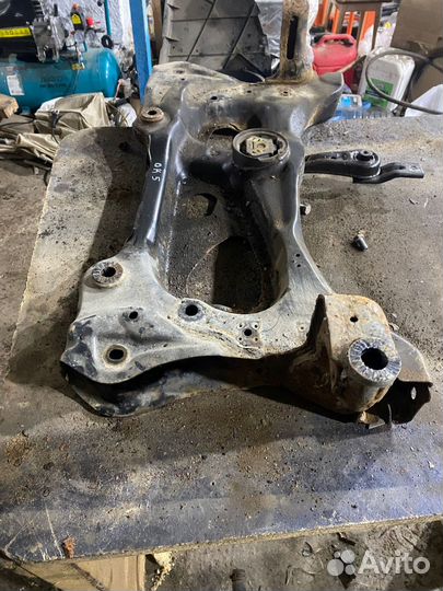 Подрамник передний skoda octavia a7 1.2