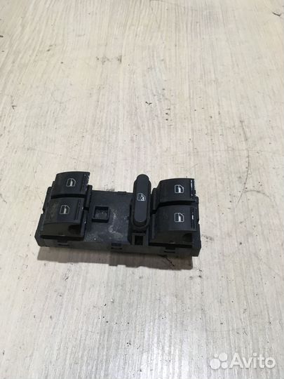 Блок стеклоподъемников Фольксваген Тоуран