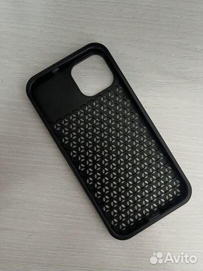 Чехол на iPhone 13 (металлический, черный)