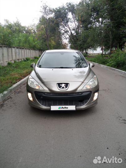 Peugeot 308, 2011