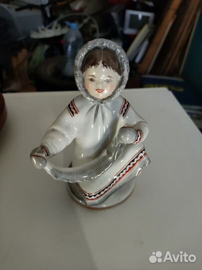 Статуэтка Якутка с Сверюгой лфз