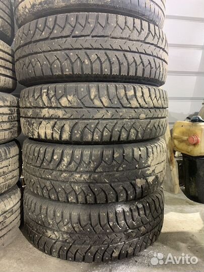 Bridgestone Ice Cruiser 7000S 205/65 R15 94T