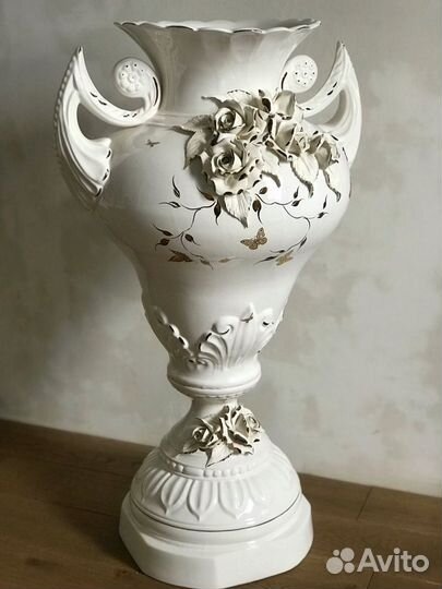 Ваза высокая