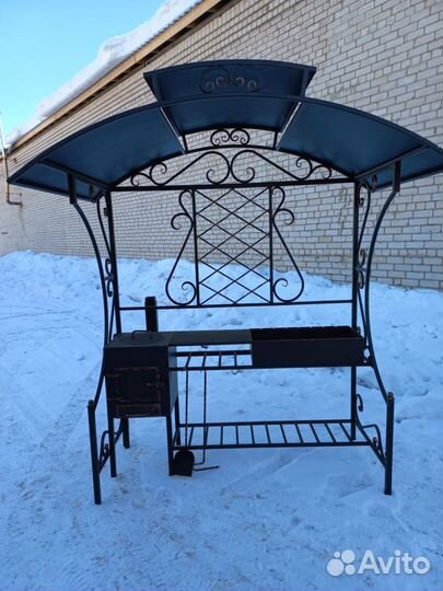 Мангал с крышей кованый