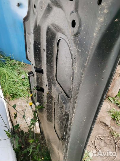 Продам капот Renault sandero 2 +бампер