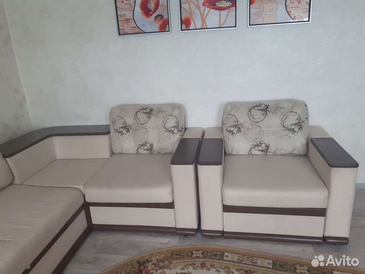 Большой угловой диван бу