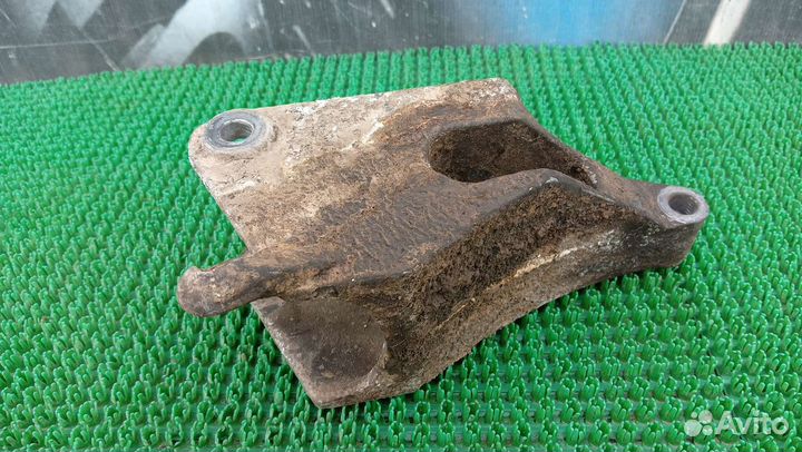 Кронштейн двигателя задний Opel Vectra C (2002-20