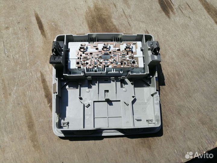 Плафон освещения салона Chevrolet Cruze