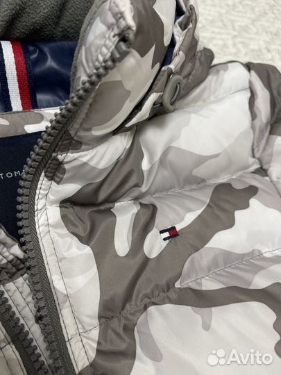 Tommy Hilfiger пуховик