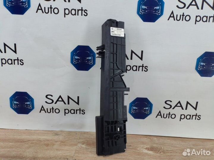 Крепление радиатора левое Bmw 3 F30 N20B20 2012