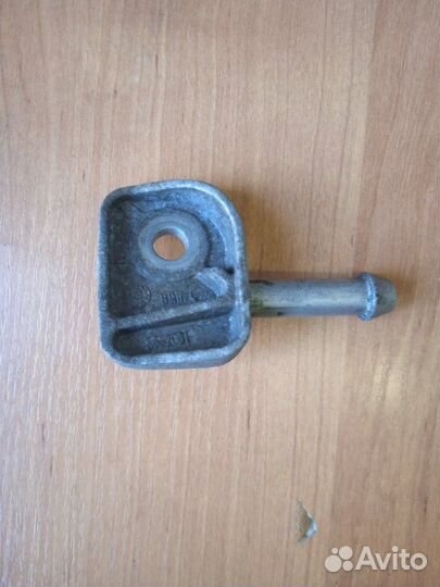 Кронштейн заднего глушителя правый Bmw 7 G11