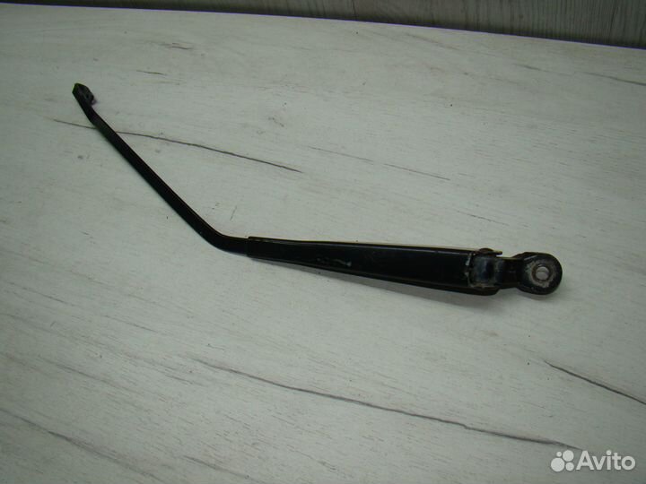 Поводок дворника задний Opel Corsa B Опель корса б