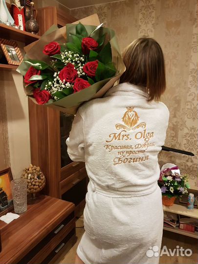 Женский махровый халат с любой вышивкой