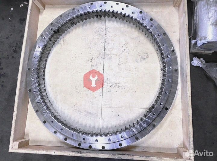 Опорно-поворотный круг 81Q6-00021