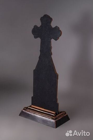 Могильный крест с подставкой