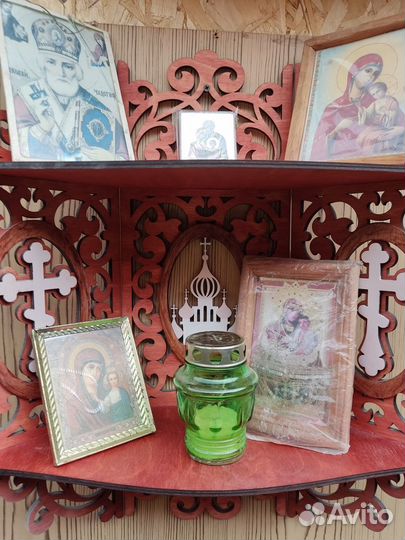 Полка для икон угловая (иконостас)
