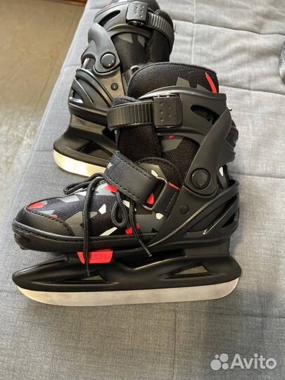 Коньки хоккейные