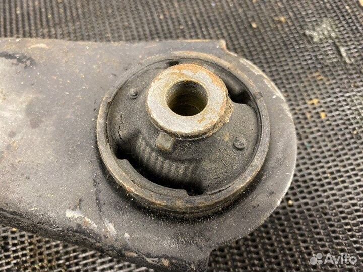 Рычаг подвески передний левый Nissan X-Trail T31