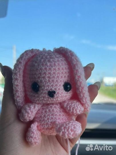 Вязаные игрушки зайка