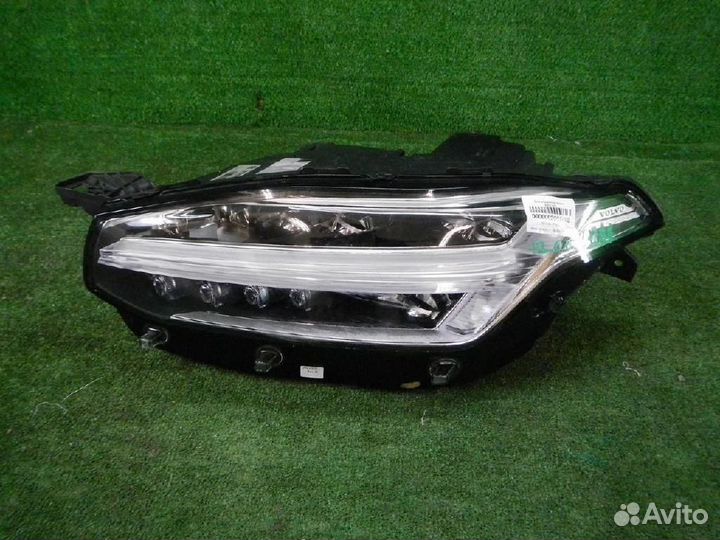 Фара левая Volvo XC90