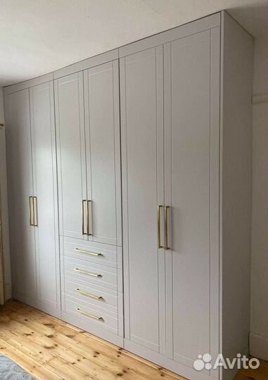 Шкаф распашной