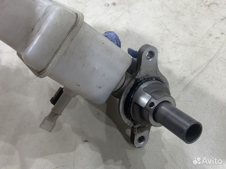 Главный тормозной цилиндр KIA K5 DL3