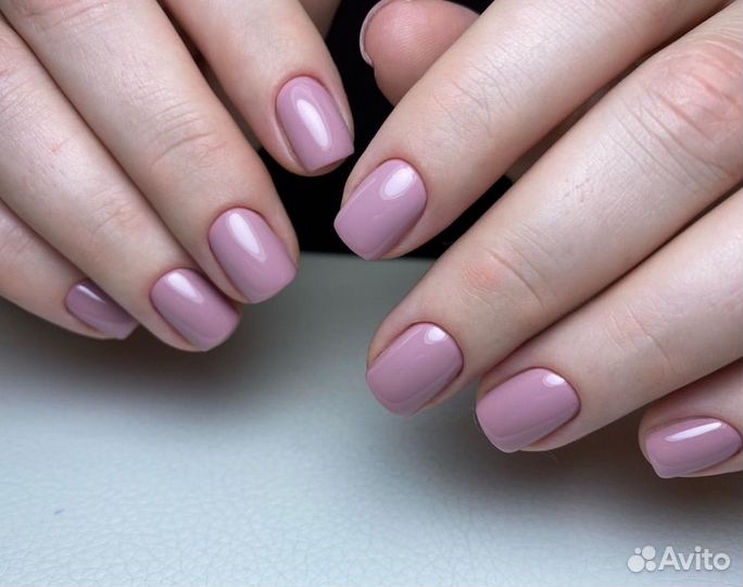 Модель на маникюр, педикюр