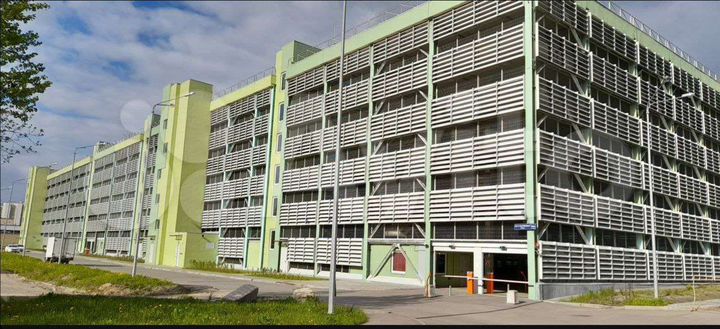 Машиноместо, 13 м²