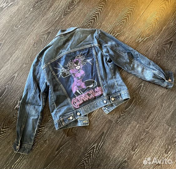 Джинсовая куртка