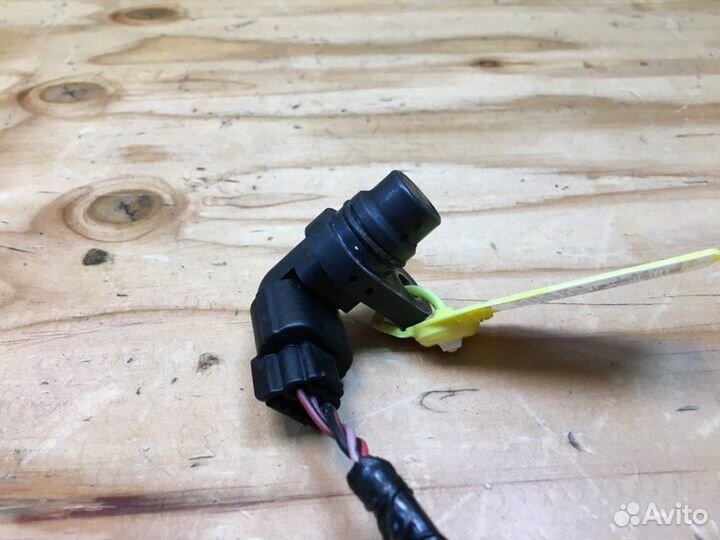 Датчик положения коленвала mazda demio