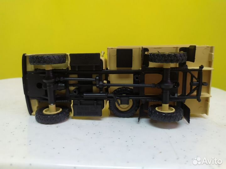 Модель. газ-63