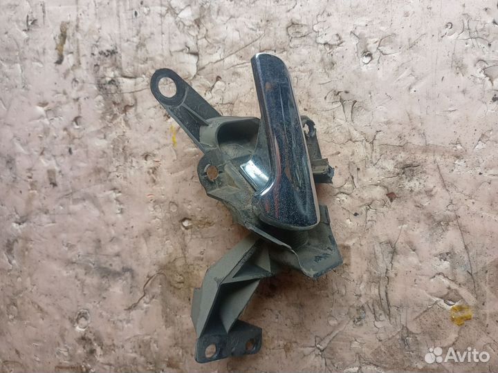 Внутренняя ручка двери задняя левая Opel Zafira A