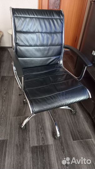 Компьютерное кресло б/у