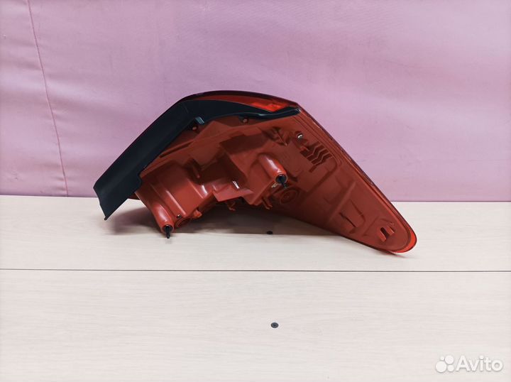 Фонарь левый Toyota RAV4 3 са30 2006-2012