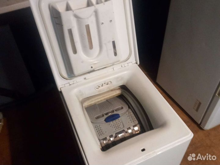 Стиральная машина с вертикальной загрузкой