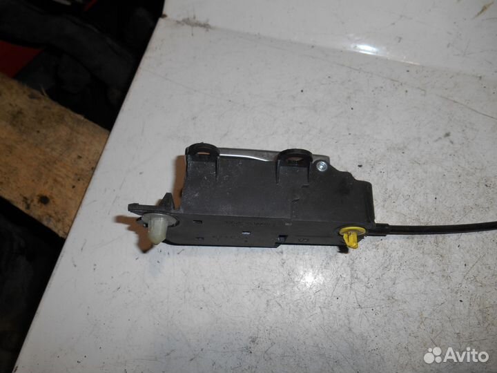 Ручка внутр. прав 3M51-R2260-BD Ford Focus 2 C-max