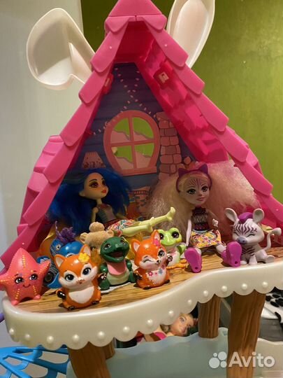 Домик энчантималс