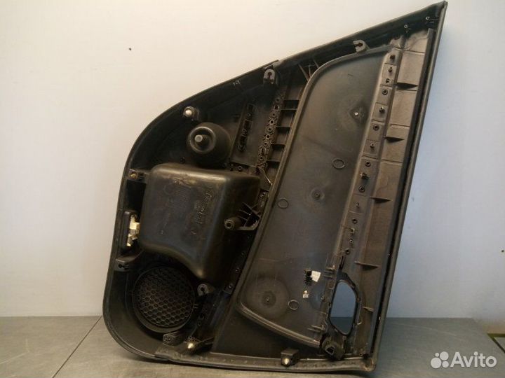 Обшивка двери задняя правая Peugeot 407 6D