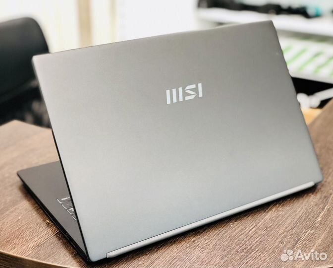 Ноутбук MSI 15,6/FHD/IPS/I3-11/8Gb/SSD/Гарантия