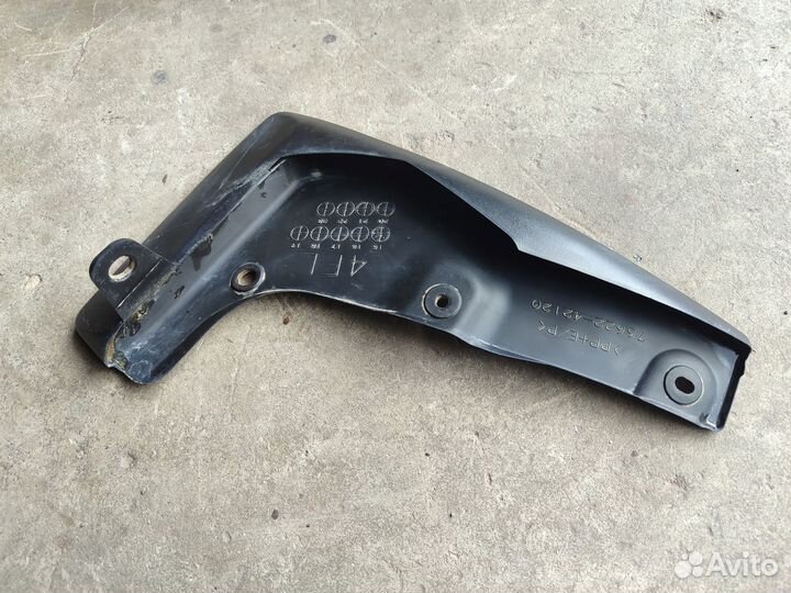 Брызговик передний левый Toyota RAV4 40 2015-19