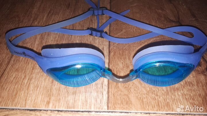Очки для плавания