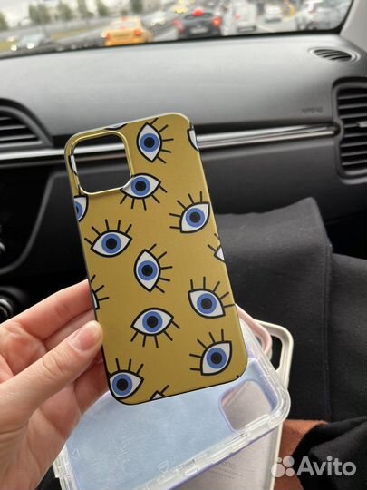 Чехлы на iPhone 12