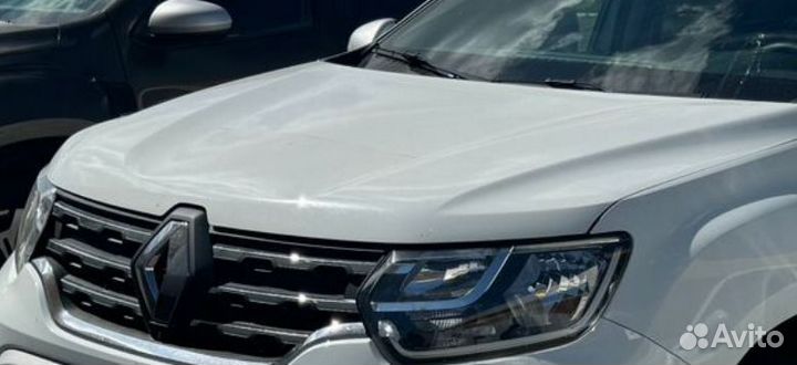 Капот на Renault Duster