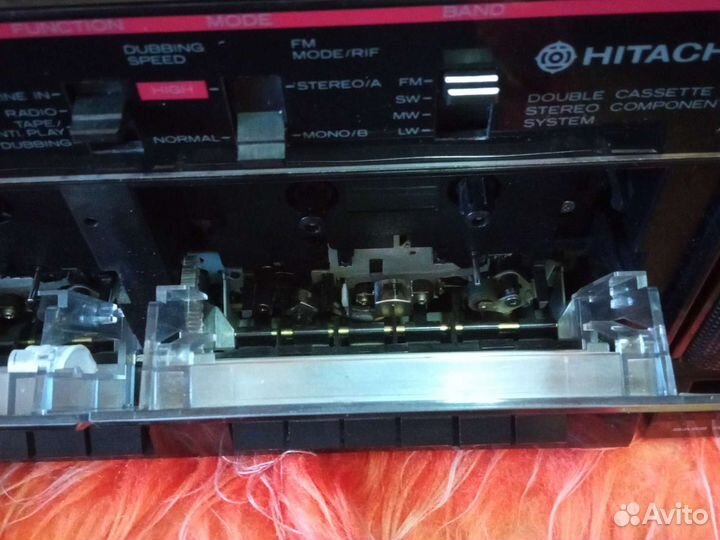 Магнитофон Hitachi trk540e