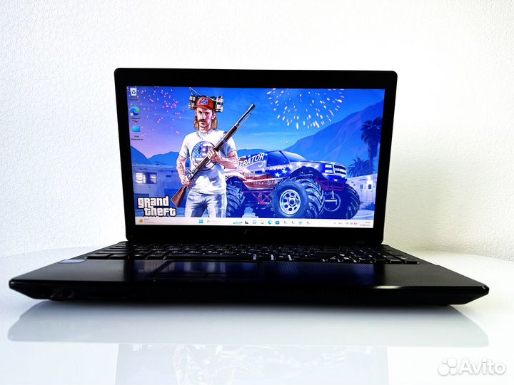 Быстрый ноутбук Asus 4ядра Core i7/8gb/SSD+HDD