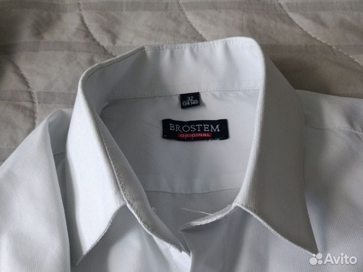 Школьная форма пакетом 140-146 брюки,рубашки