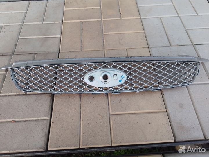 Решетка радиатора ford focus 2