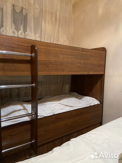 Двухъярусная кровать бу с матрасами